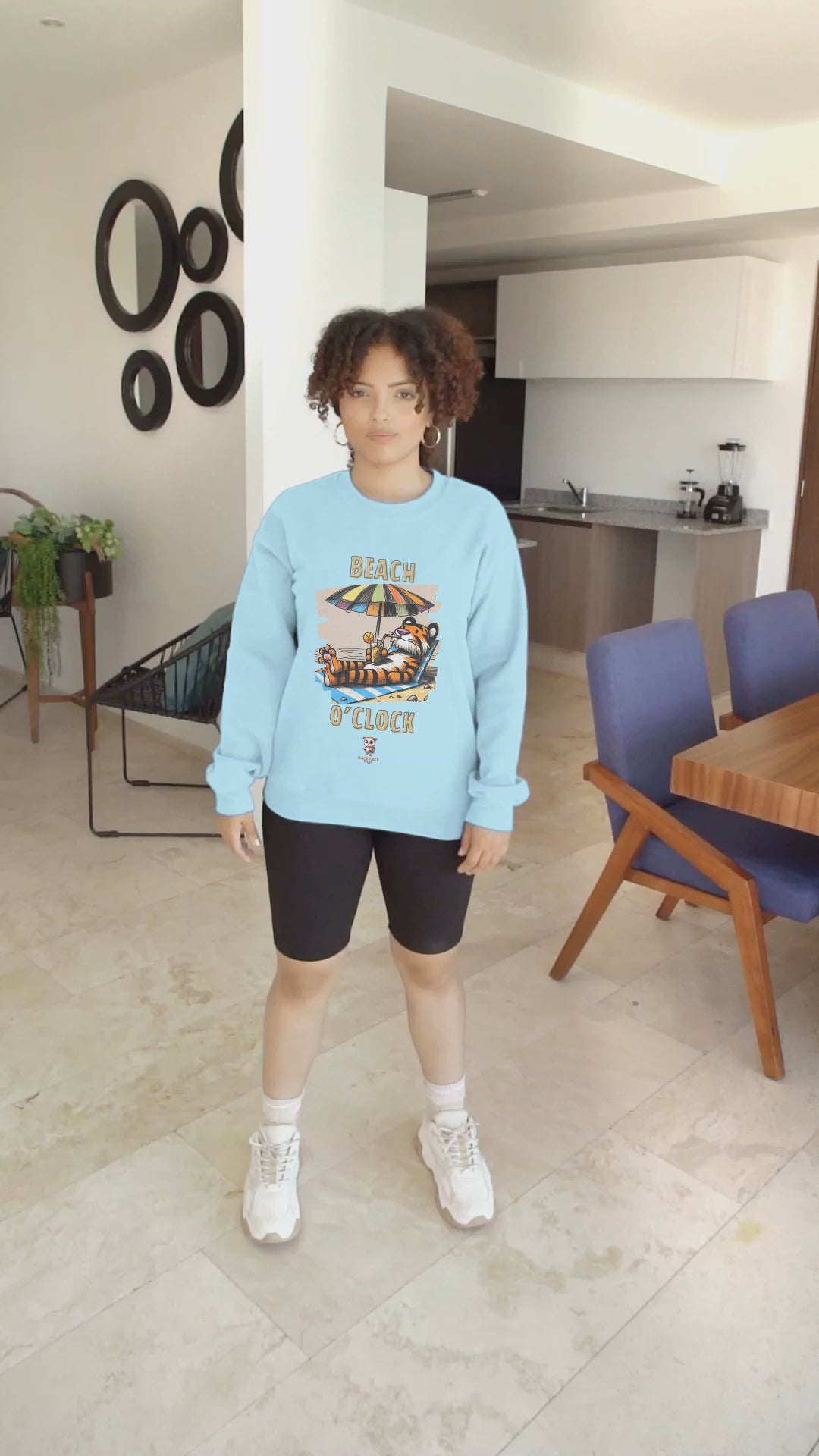 Beach O'Clock - Sweat-shirt unisexe à col rond Heavy Blend™